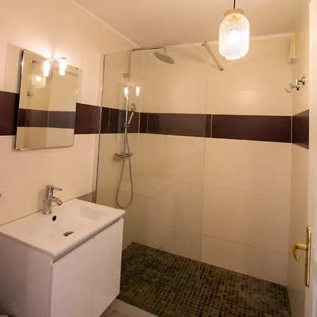 Charmant Apt Cosy For 4 In Frejus Appartement